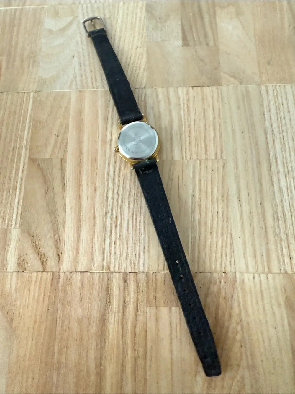 Vintage Gitano ladies golf tone Sun moon phase watch NEW BATTERY